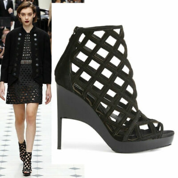 Burberry Shoes - Burberry Prorsum Edenside suede ankle boots